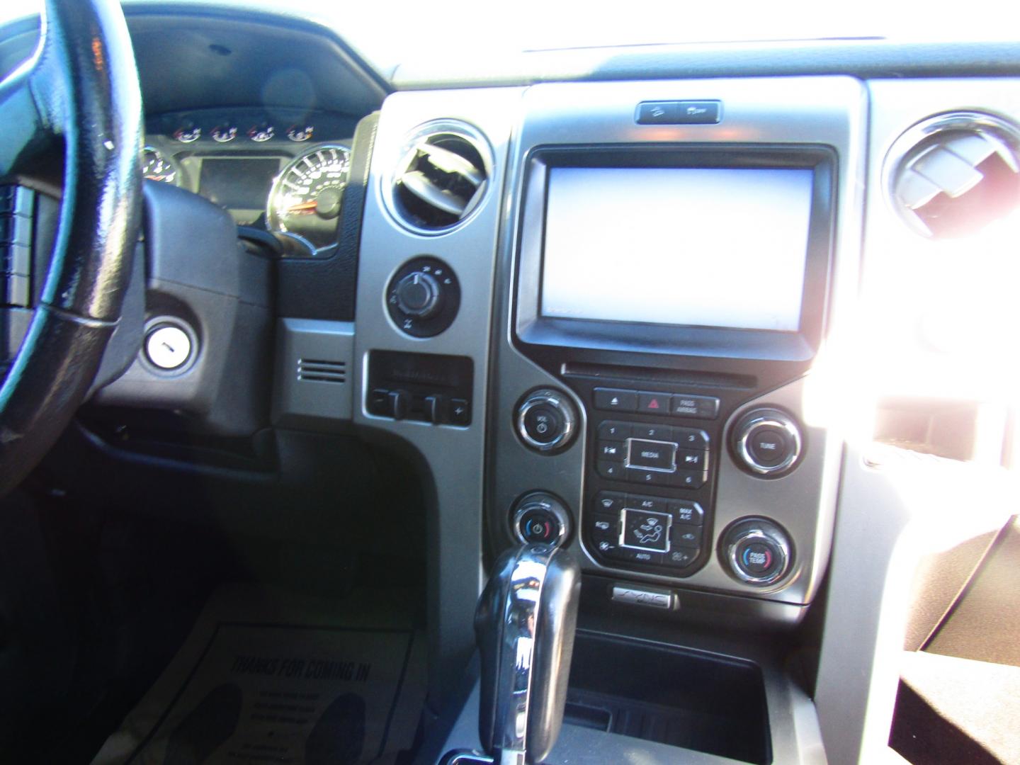 2013 Black /Black Ford F-150 XLT SuperCrew 6.5-ft. Bed 4WD (1FTFW1EF9DK) with an 5.0L V8 engine, Automatic transmission, located at 15016 S Hwy 231, Midland City, AL, 36350, (334) 983-3001, 31.306210, -85.495277 - Photo#9